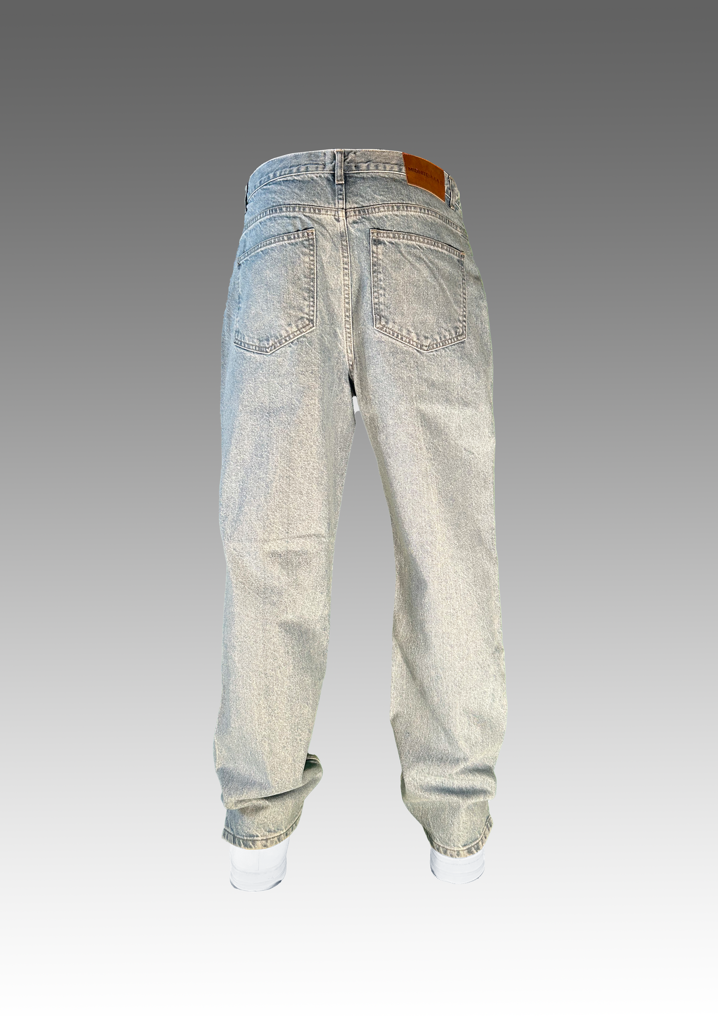 DENIM LOOSE FIT light blue washed